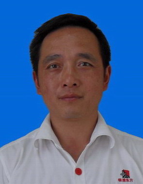董泽银